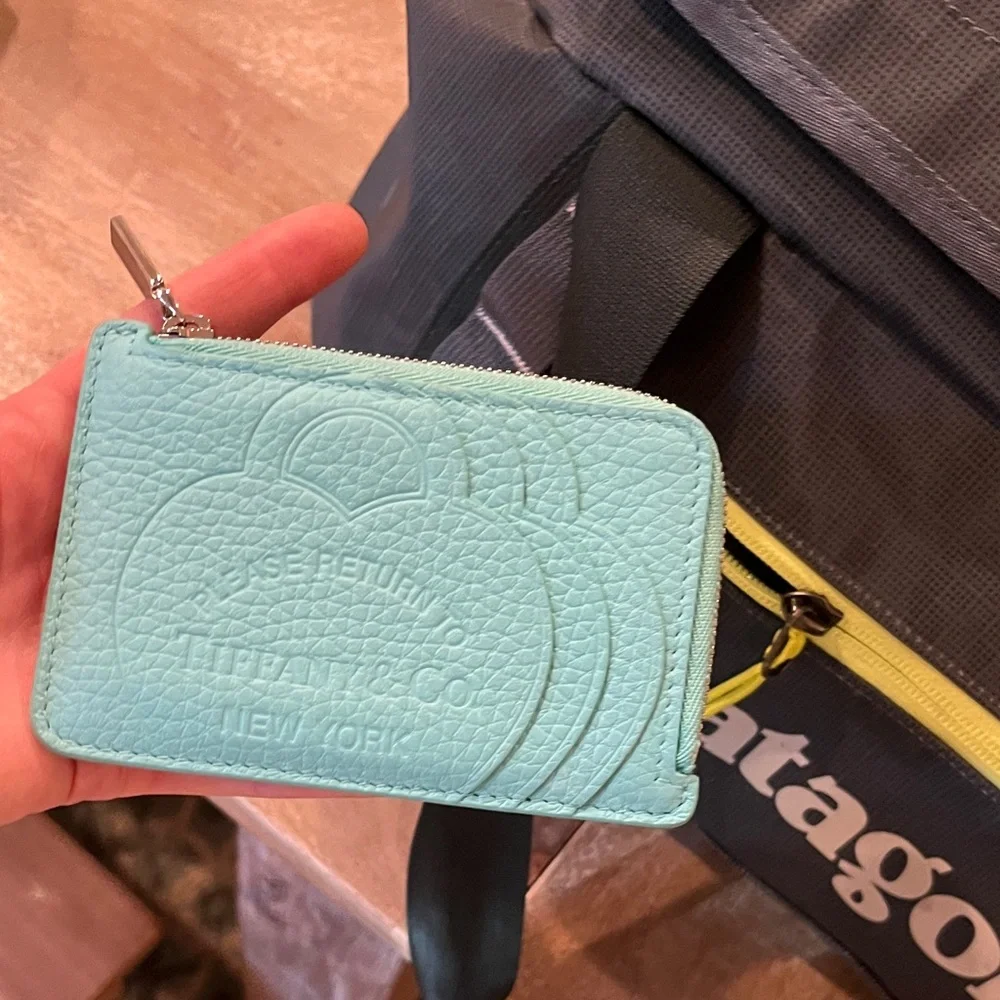 🩵 Authentic Tiffany & Co Wallet 🩵 - Picture 3 of 9